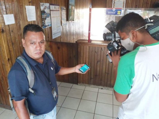 Comunicador hondureño denuncia agresiones físicas por parte de policías