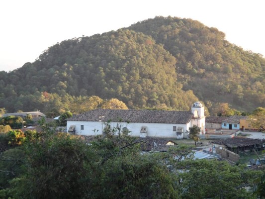 Gualcinse celebra su feria patronal