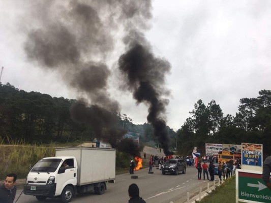 Obstaculizado el paso entre Santa Rosa de Copán, Gracias y Ocotepeque