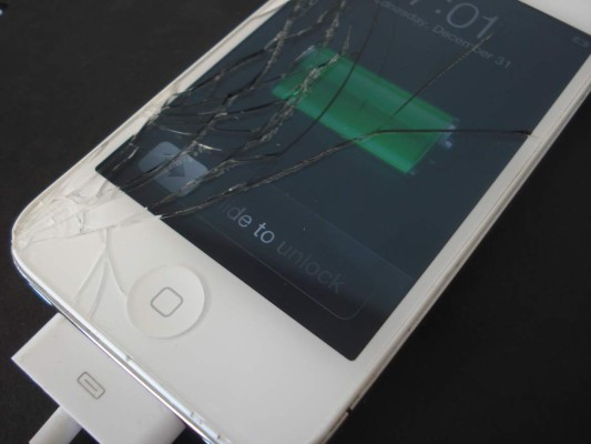 Apple cambiará tu iPhone aun con pantalla rota