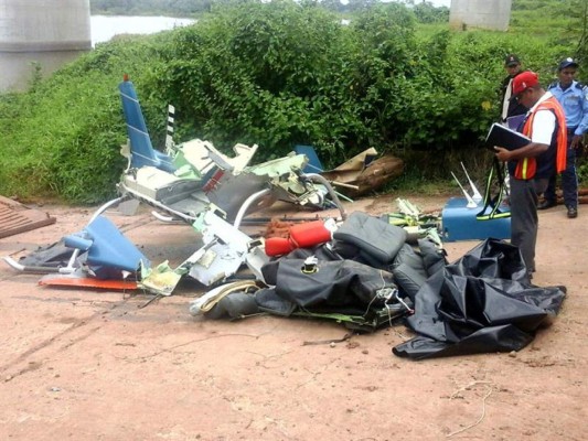 Exministro Lacayo continúa desaparecido tras accidente aéreo