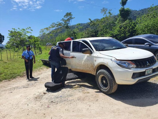 Decomisan varios paquetes de supuesta cocaína en Jutiapa, Atlántida