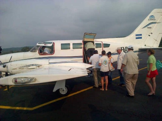 Reanudan vuelos comerciales de La Ceiba a Trujillo