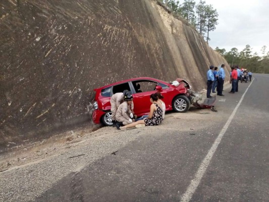 Accidente deja dos personas heridas en Yamaranguila