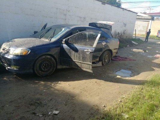 Caen dos con carro robado en Chamelecón