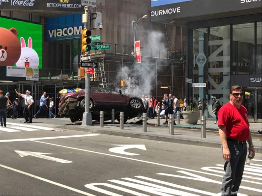 Atropello múltiple en Times Square deja un muerto y 19 heridos