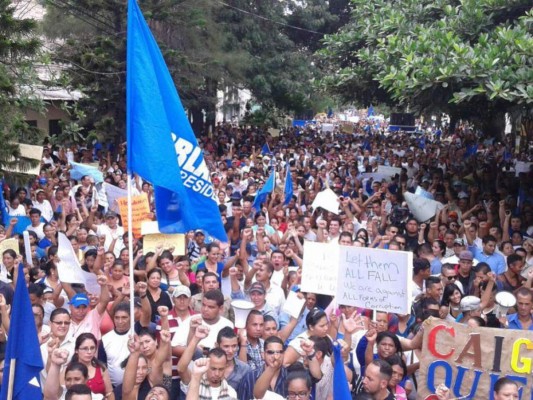 Nacionalistas saldrán hoy a marchar contra corruptos