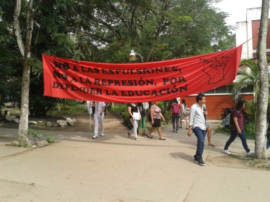 Estudiantes suspendidos de la Unah-vs anuncian protestas