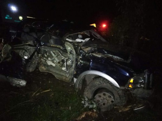 Tres personas muertas deja accidente vial en Tela, Atlántida