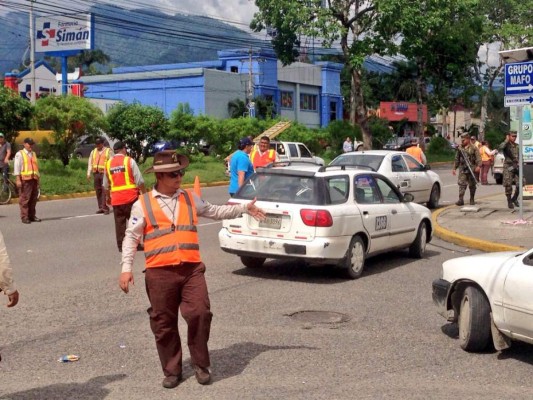 Más de 40 taxis decomisados en operativo sorpresa en San Pedro Sula