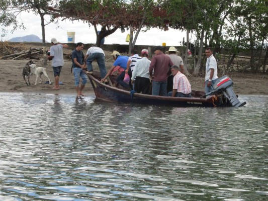 Agentes de la Fuerza Naval de El Salvador matan a pescador hondureño