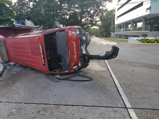 Accidente vial deja seis heridos en San Pedro Sula