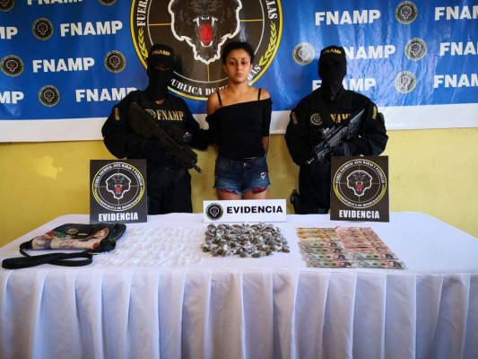 Capturan con droga a la 'Flaca' en La Ceiba