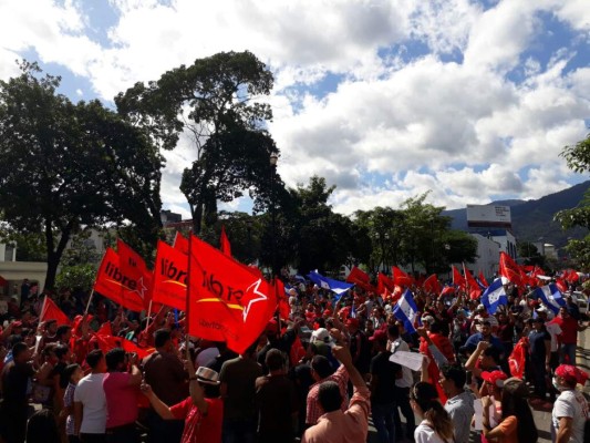 Alianza de Oposición realiza marchas en San Pedro Sula y Tegucigalpa