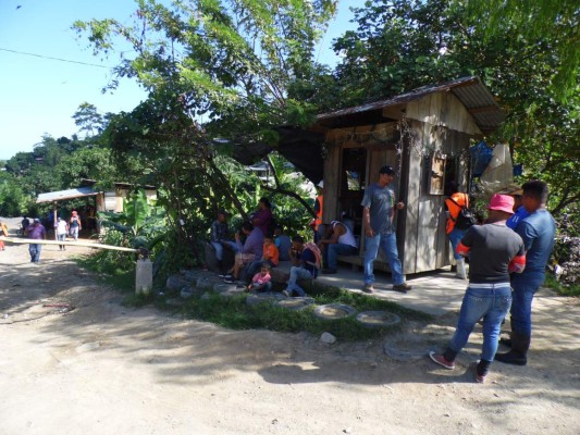 La Ceiba, inundada de basura por paro de empleados de tren de aseo