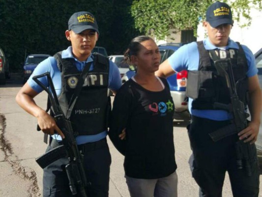 Capturan a hondureño que se hacía pasar por mujer soltera con tres hijos