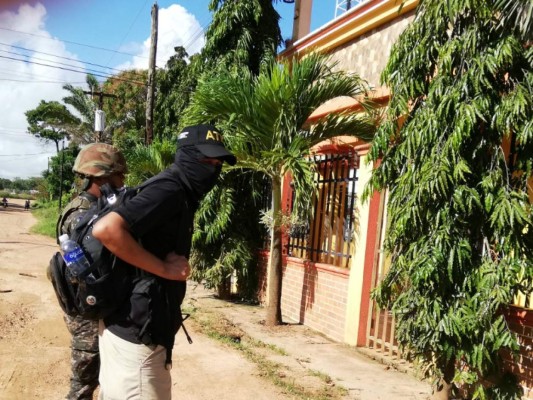 Ejecutan órdenes de captura y aseguramientos contra la banda 'Los Simpson' en Honduras