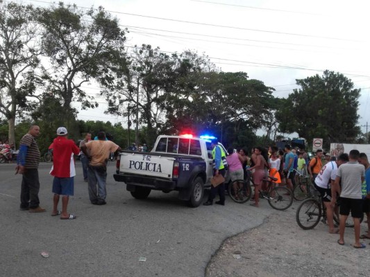 Motociclista pierde la vida al ser arrollado por una rastra en La Ceiba