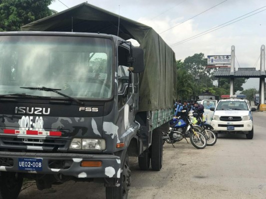 Policías antimotines resguardan las principales salidas de Honduras