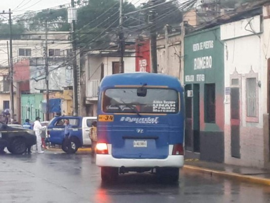 Hasta es instante no hay pistas sobre la identidad de los hechores y el móvil del homicidio.