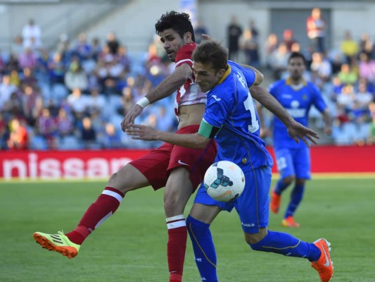 El Atlético vence al Getafe y da un paso más hacia el título