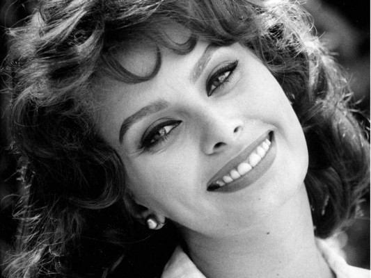 Sophia Loren: Una diosa del cine cumple 80 años