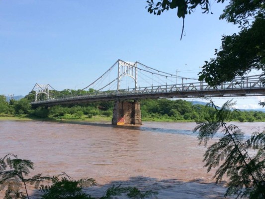 Alerta amarilla en zonas del sur por alto nivel del río Choluteca