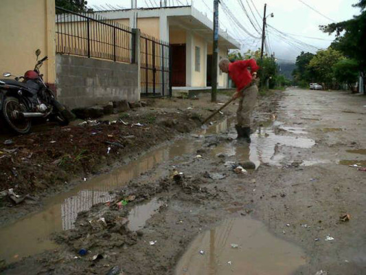 20,000 incomunicados por lluvias en el litoral atlántico de Honduras