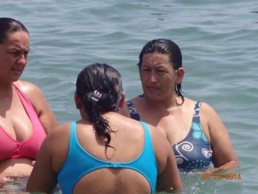 Escándalo por foto de una mujer idéntica a Hugo Chávez