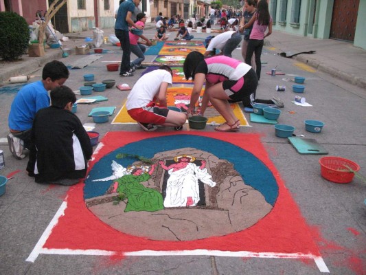 Procesiones, turismo y teatro en Comayagua