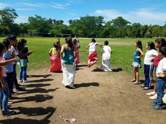 Centros de Alcance capacitan para crear emprendimientos