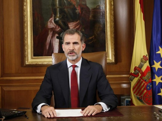 Felipe VI destaca la transformación de España en 40 años de democracia