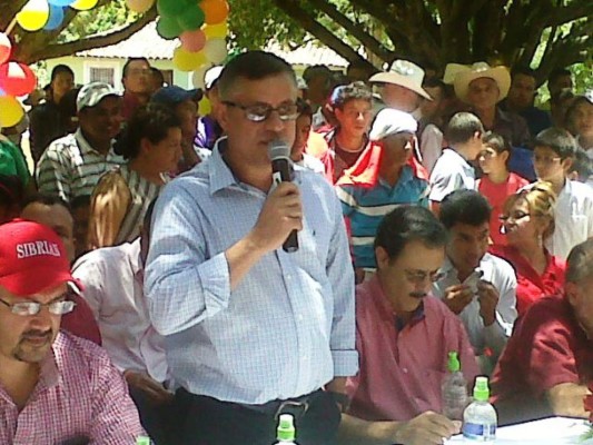Santos Iván Zelaya se opone al plebiscito en San Luis