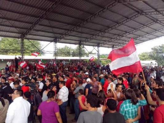 El liberal, Leny Flores gana la alcaldía de San Luis, Comayagua