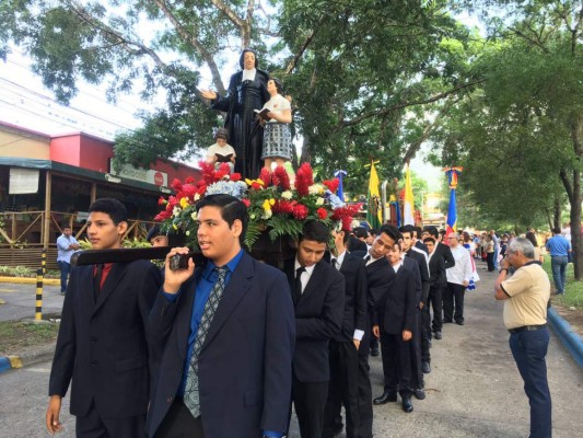 La peregrinación es parte de la celebración del año de la misericordia.