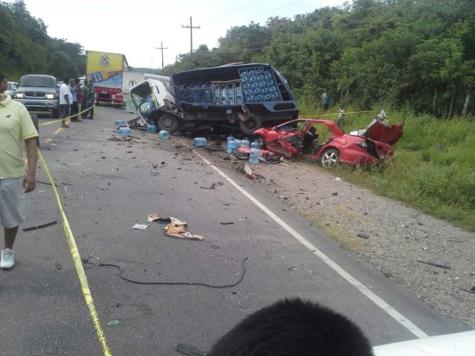 Seis muertos deja accidente vehicular en Honduras