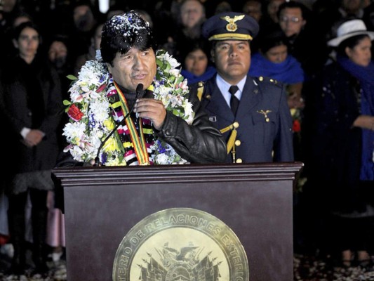 Evo Morales trabajará como mesero cuando se retire del poder en 2020  