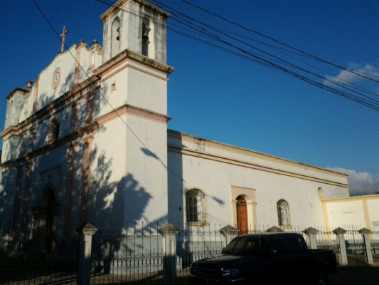 Por restaurar iglesia que 'casi se caía”, sacerdote puede ir preso