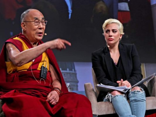 Encuentro del dalái lama y Lady Gaga irrita a sus fans chinos