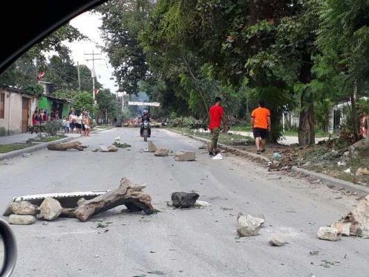 Manifestantes dejan destrucción en Honduras