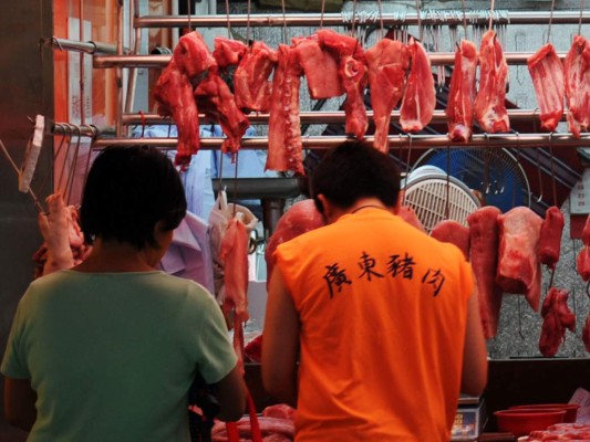 Para China el informe de la OMS sobre la carne es 'inhumano'