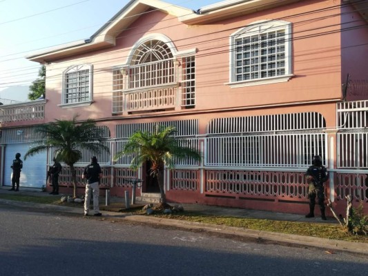 La Atic, junto con la Policía Militar, allanó residencias en La Ceiba y San Pedro Sula en las que hallaron parientes de los hondureños detenidos en Belice.