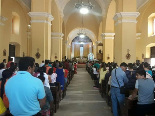 Con solemne misa inicia hoy la feria patronal de Comayagua