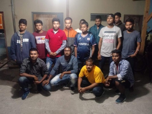 Detienen a un hondureño traficando a 15 ciudadanos indios