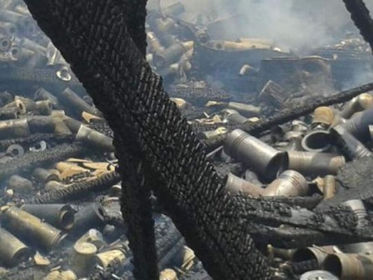 Incendio de grandes proporciones en ocho bodegas de Soptravi