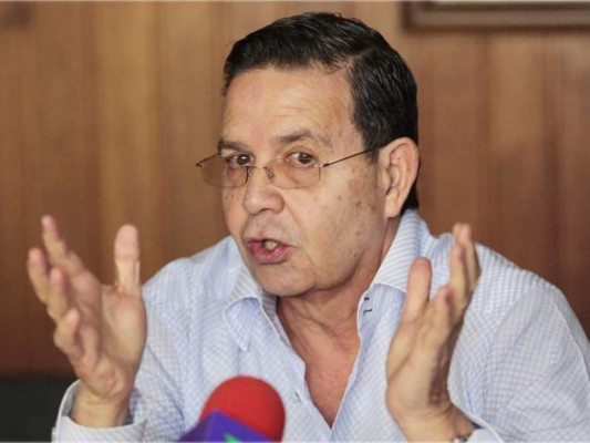 Callejas decide agotar proceso de extradición en Honduras