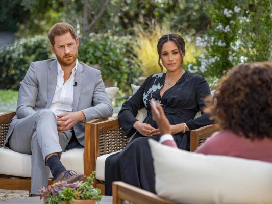 Meghan Markle acusa de racismo a familia real por negarle título de príncipe a Archie