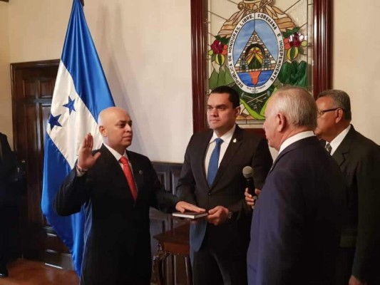 Honduras: Óscar Chinchilla es juramentado como Fiscal General