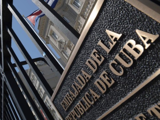 EUA expulsa dos diplomáticos cubanos por incidente en embajada