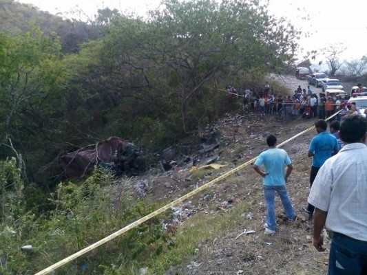 Nicaragüense muere en accidente vial en Taulabé